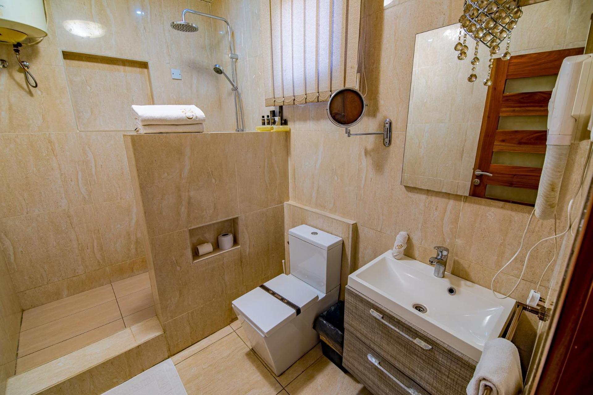 คันทรี ลอดจ์ คอมเพล็กซ์ Hotel ฟรีทาวน์ ภายนอก รูปภาพ