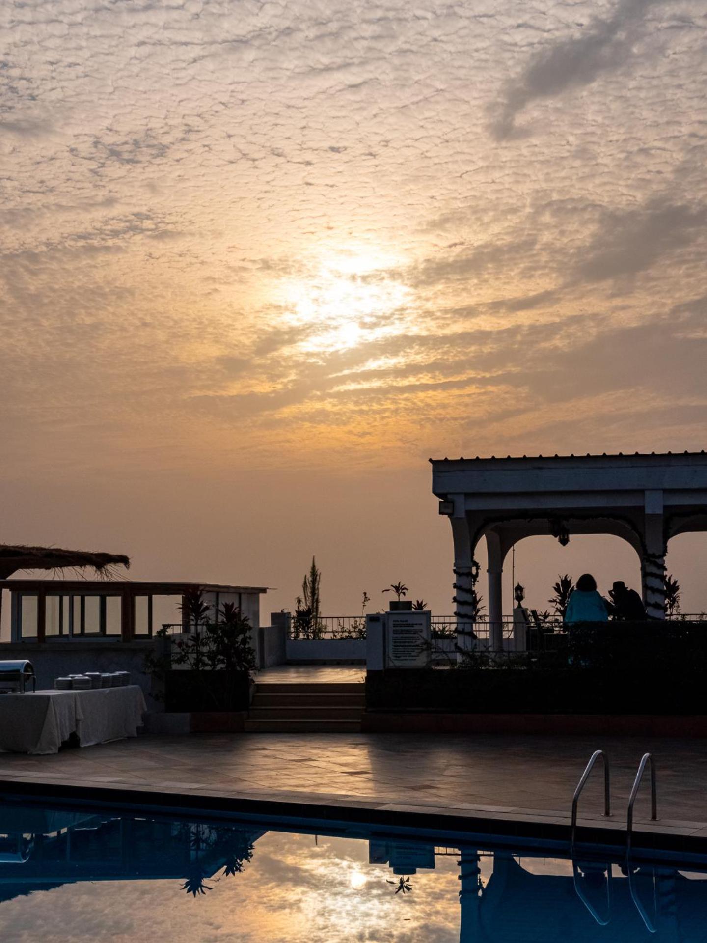 คันทรี ลอดจ์ คอมเพล็กซ์ Hotel ฟรีทาวน์ ภายนอก รูปภาพ