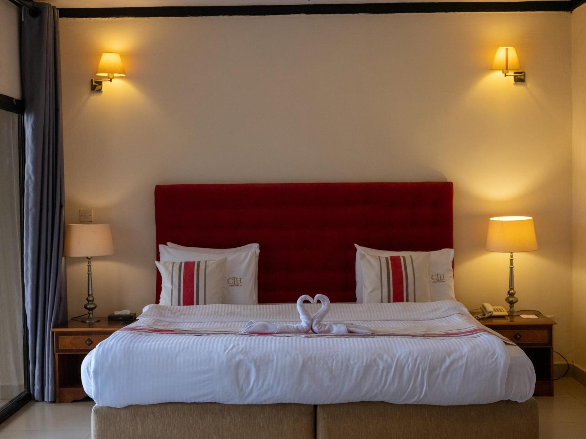 คันทรี ลอดจ์ คอมเพล็กซ์ Hotel ฟรีทาวน์ ภายนอก รูปภาพ