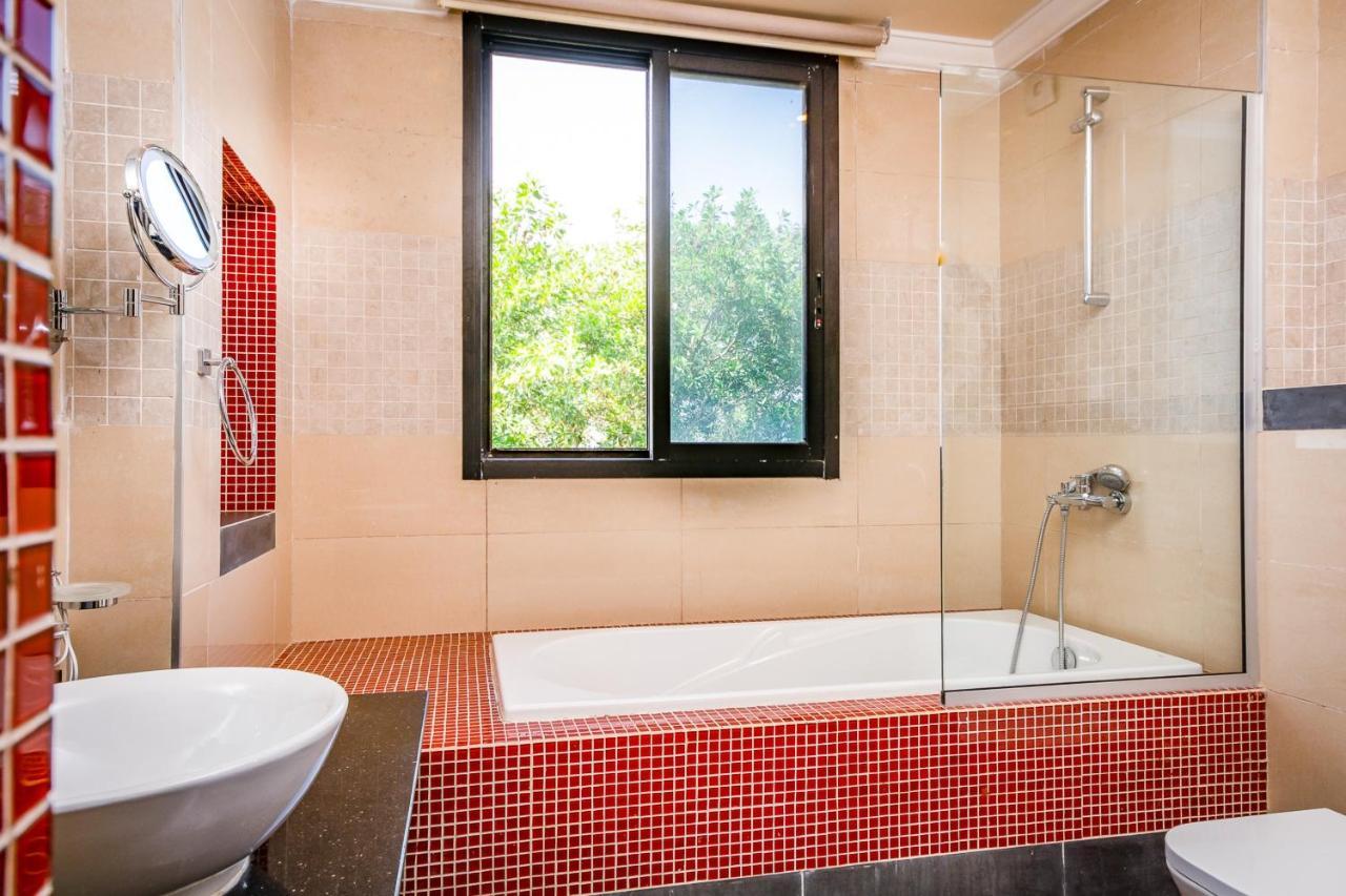 คันทรี ลอดจ์ คอมเพล็กซ์ Hotel ฟรีทาวน์ ภายนอก รูปภาพ